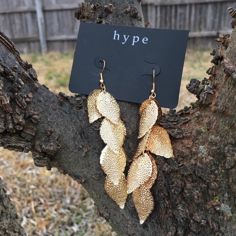 Fashion earrings all new